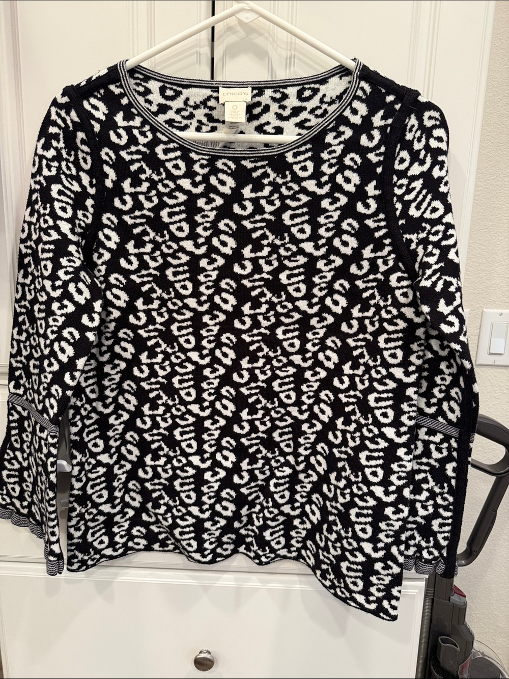 Chico’s Reversible Black & White Sweater with Bell Sleeves Size 0